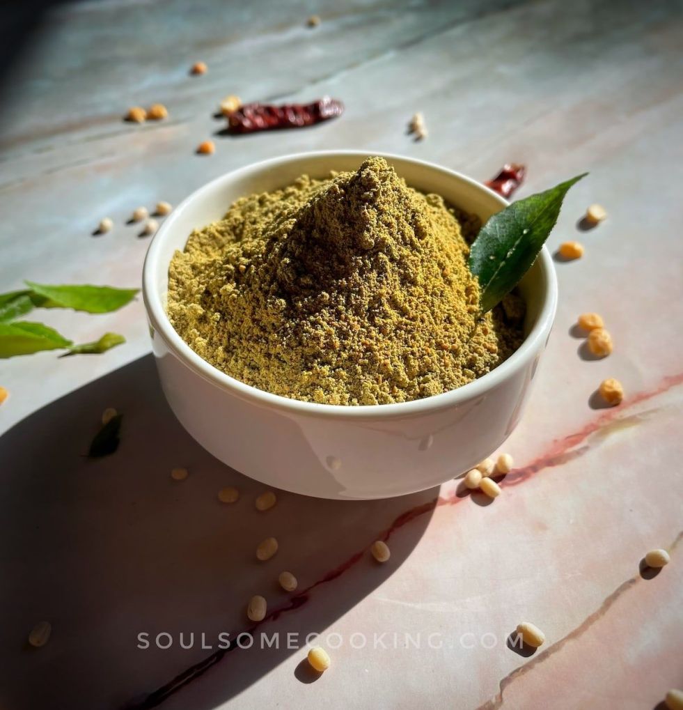 Curry leaf idli podi. How to make curry leaf powder. Benefits of curry leaf. Curry leaf benefits. Curry leaf powder. Curry leaf podi. Curry leaf podi benefits.